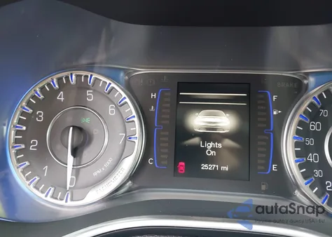 2015 Chrysler 200 Limited z USA, uszkodzony, nr VIN 1C3CCCAB1FN535361